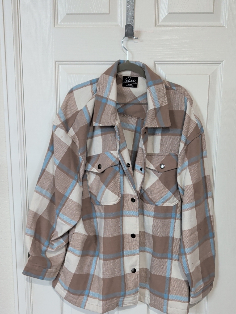 Women's Plaid Utility Shacket in Taupe & Light Blue